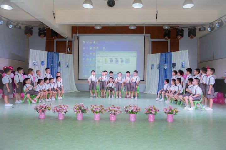 濃濃二幼情，師恩伴我行！—公明二幼大班畢業(yè)典禮！