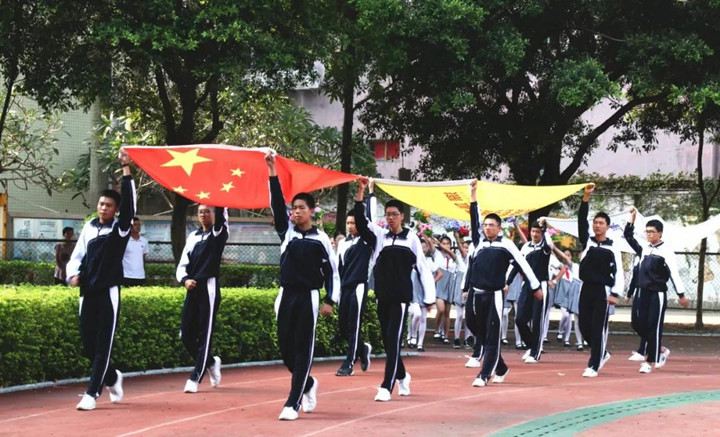 師生九月收獲滿滿，升旗儀式集體表彰